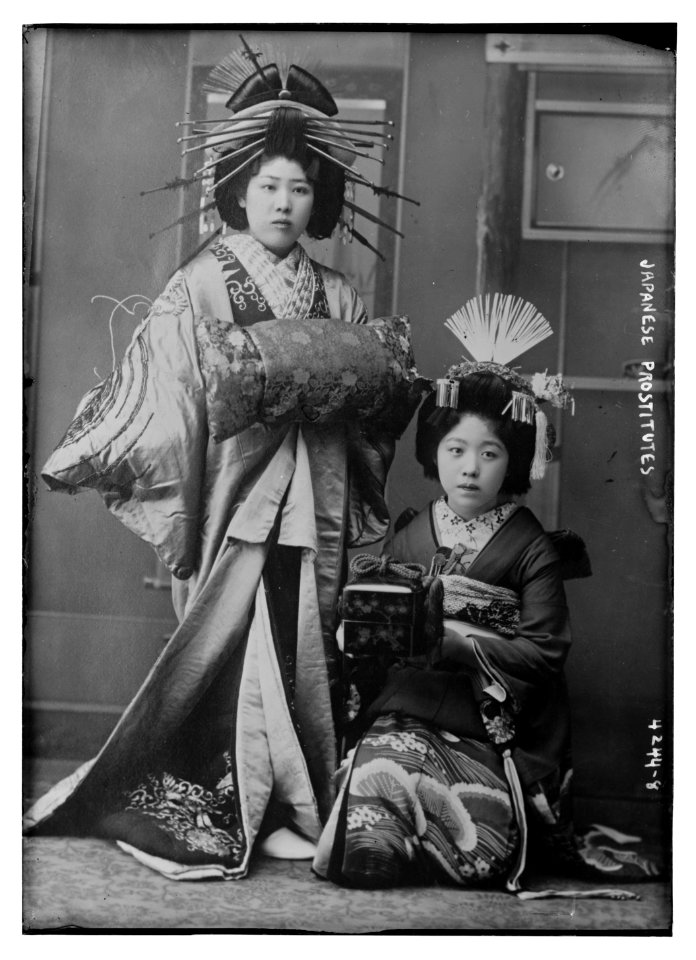 Japanese prostitutes LCCN2014704872