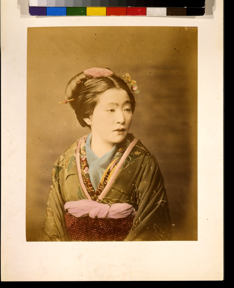 Japanese women, half-length studio portrait, facing slightly right LCCN2009632868
