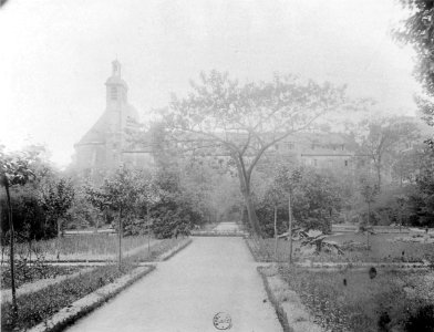 Jardin des Carmes, rue de Vaugirard, Paris