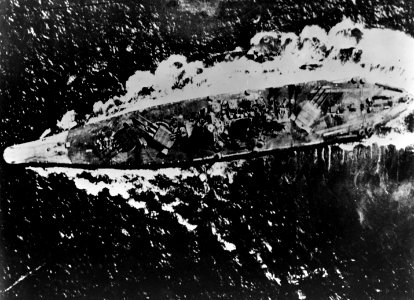 Japanese battleship Yamato underway during the Battle of the Sibuyan Sea, 24 October 1944 (80-G-325953)