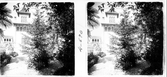Jardins i façana de la casa Betlla