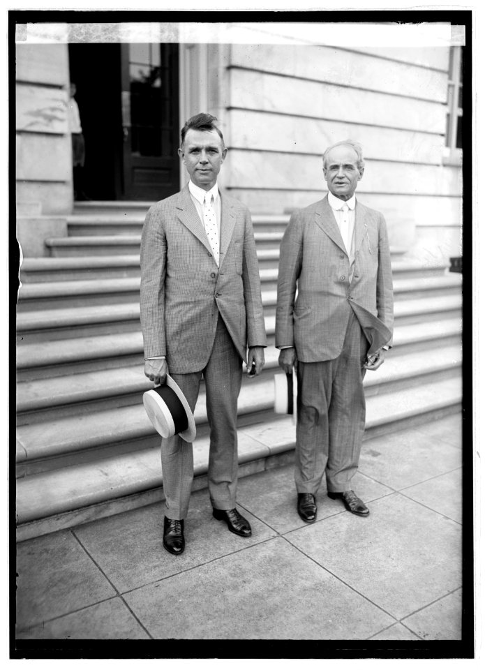 Jas. B. Begg of Ohio & Wm. R. Wood of Ind., 6-16-22 LCCN2016846531