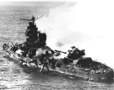 Japanese heavy cruiser Mikuma sinking on 6 June 1942 (80-G-414422) photo