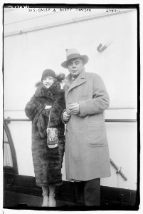 Jas. Cruze & Betty Compson LCCN2014718969
