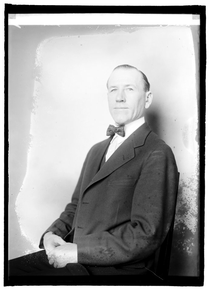 Jas. H. Sinclair, N.D. LCCN2016822234