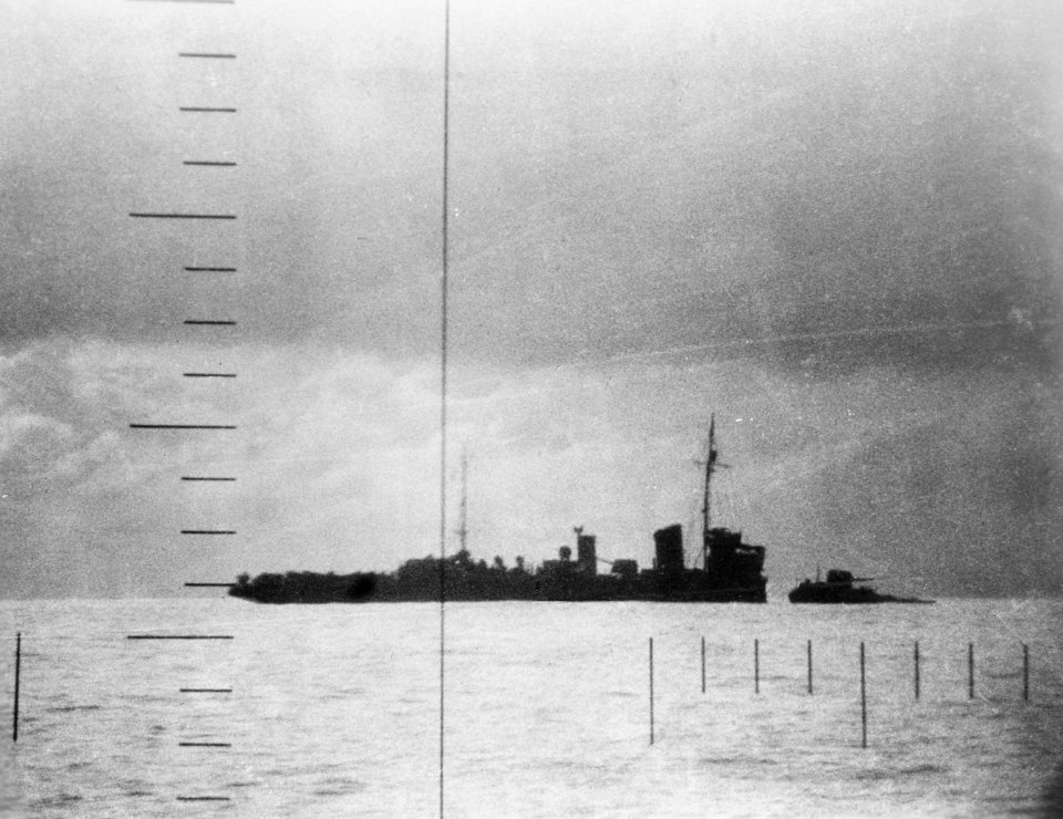 Japanese Patrol Boat No.39 sinking after being torpedoed on 23 April 1943