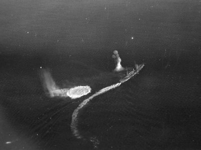 Japanese warship trying to escape from Truk in February 1944 photo