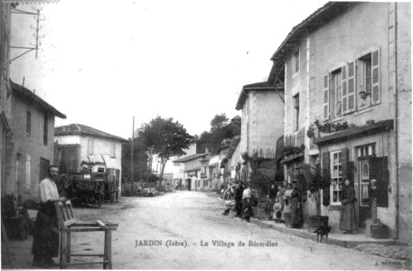 Jardin, le village de Bérardier en 1912, p 109 de L'Isère les 533 communes - A Berger édit