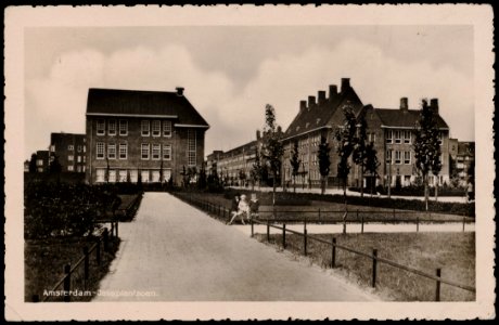 Javaplantsoen gezien richting Javastraat Uitgave J. Sleding, Amsterdam, Afb PRKBB00347000001