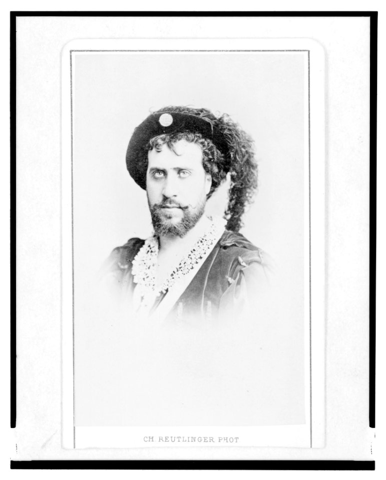 Jean-Baptiste Faure, French opera singer, head-and-shoulders portrait, in costume as Hamlet, facing left) - Ch. Reutlinger, Phot LCCN2004682540