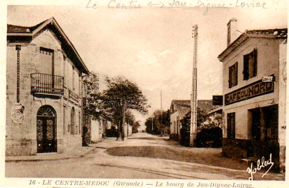 Jau-Dignac-et-Loirac - Bourg 1