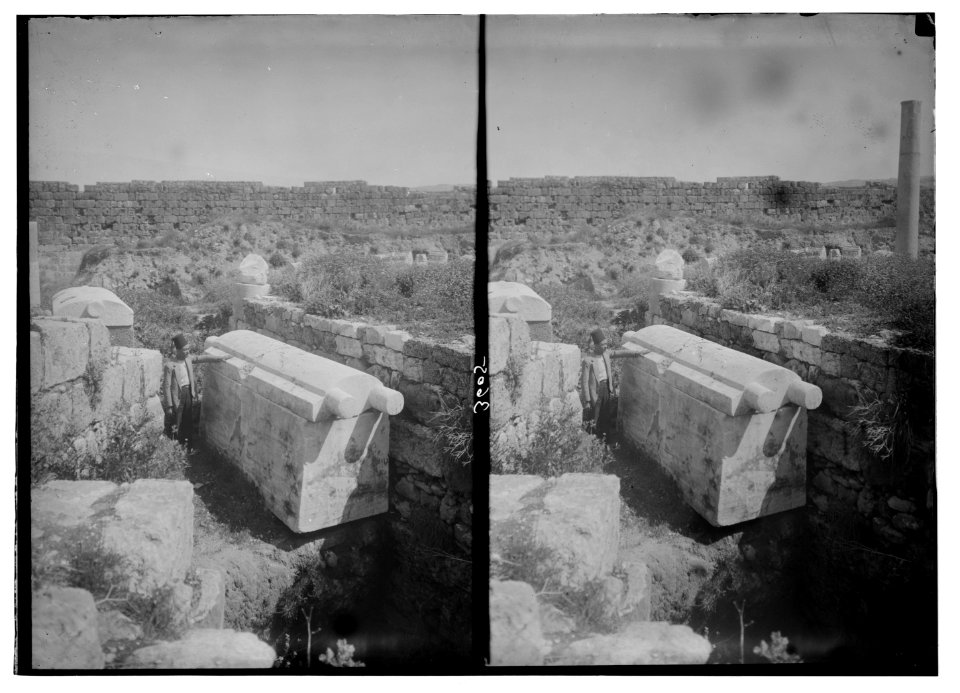 Jebeil (Biblos). Large sarcophagus at Biblos LOC matpc.02849