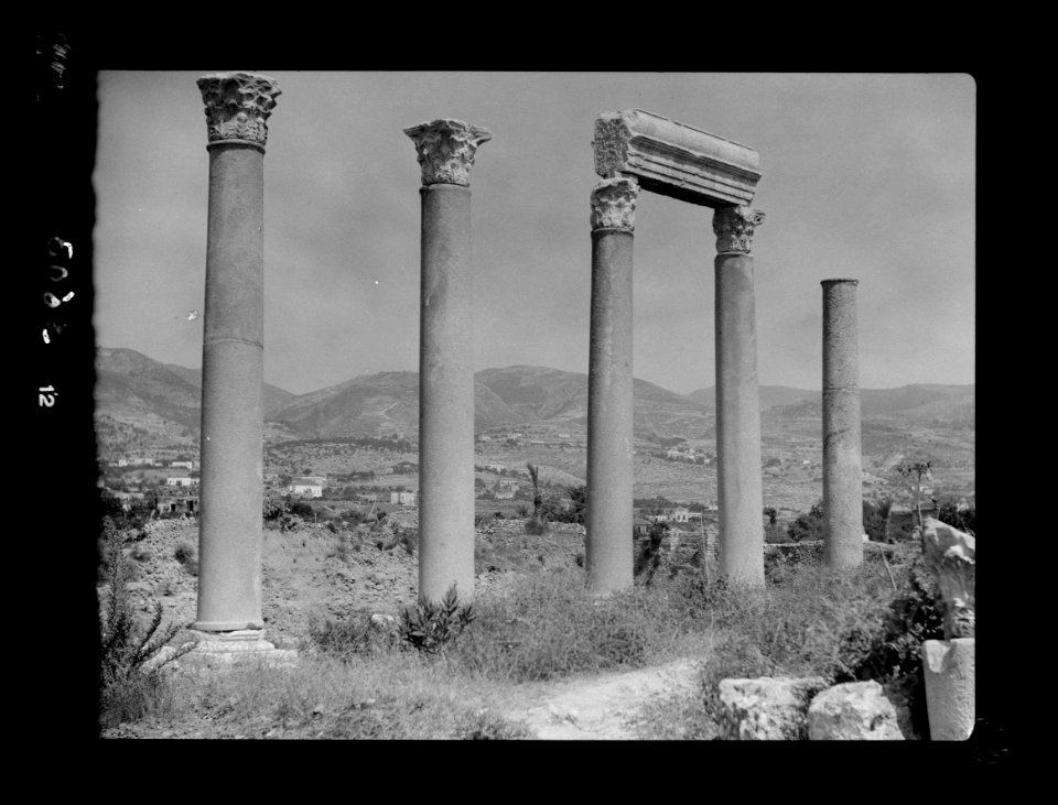 Jebeil. (Biblos). The colonnade of Biblos LOC matpc.15429