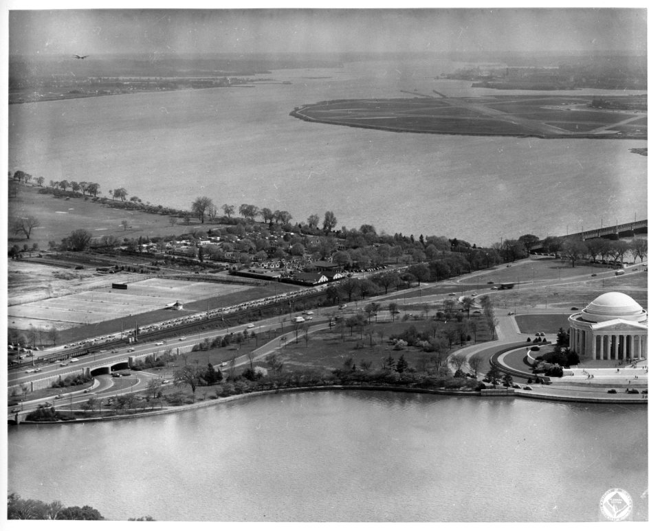 Jefferson memorial aerial 1948fb995807bef84a37f96873d5d0ea