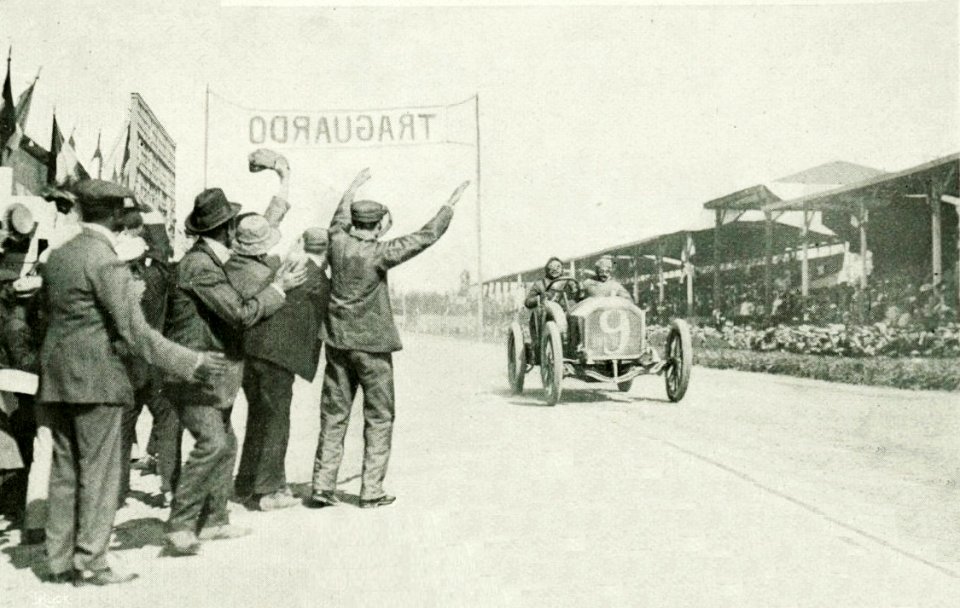 Jean Porporato, vainqueur de la Ière 'Targa Bologna' sur Berliet 40 hp en 1908