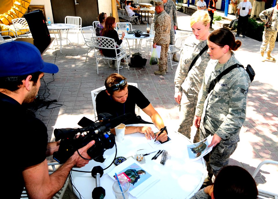 Jeremy Renner visits coalition servicemembers in Afghanistan (4741575937)