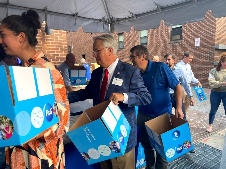 Jerry Carl at Procter Gamble Pack a Relief Kit Event - 2021-09-28