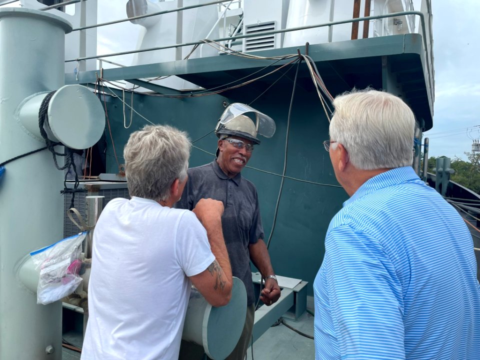 Jerry Carl visits Rodriguez Shipbuilding 03