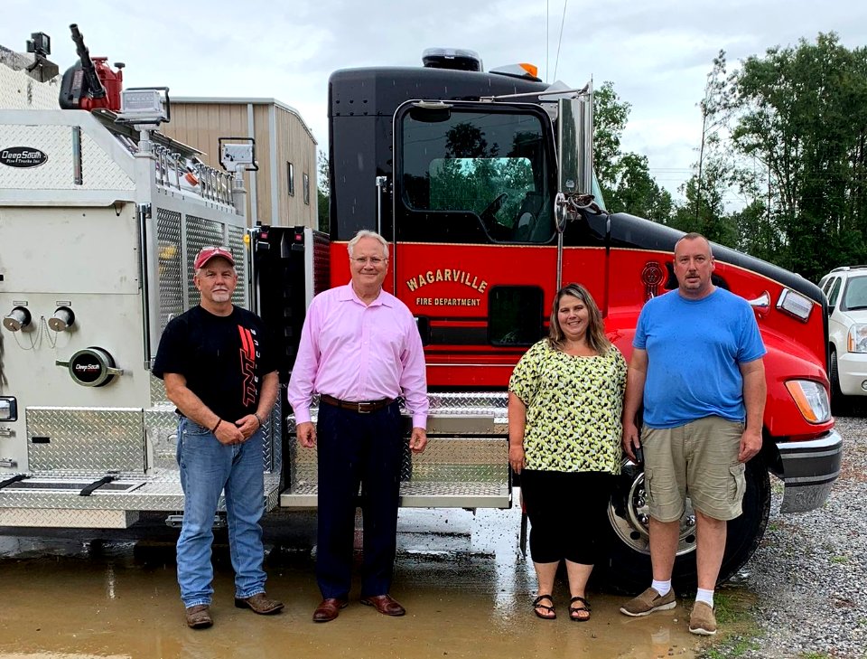 Jerry Carl with constituents in Wagarville, Alabama - 2021