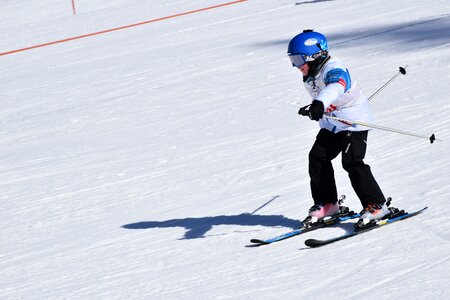 Ice skier sports