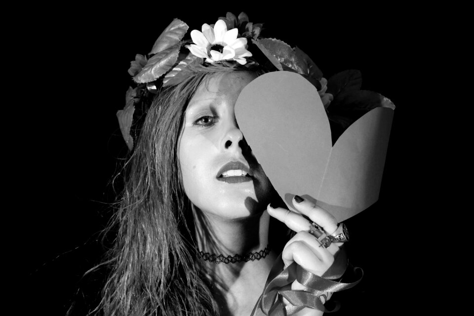 Model flowers in the head passion