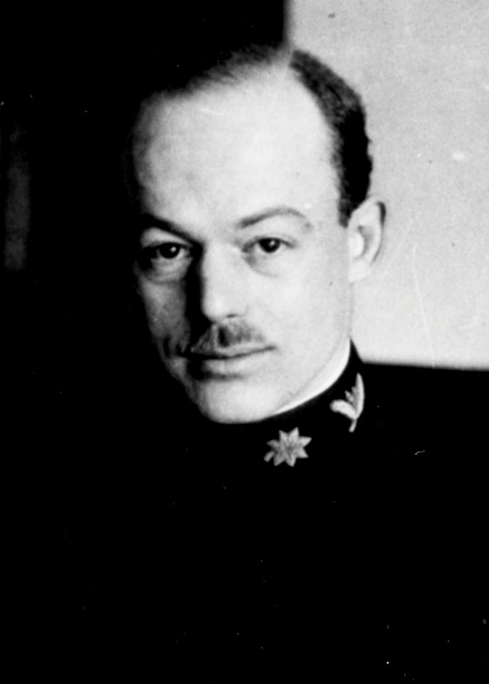 Jerome Clarke Hunsaker (cropped)