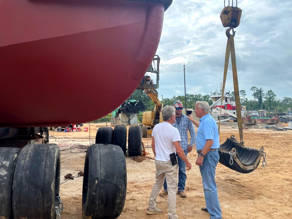 Jerry Carl visits Rodriguez Shipbuilding 02