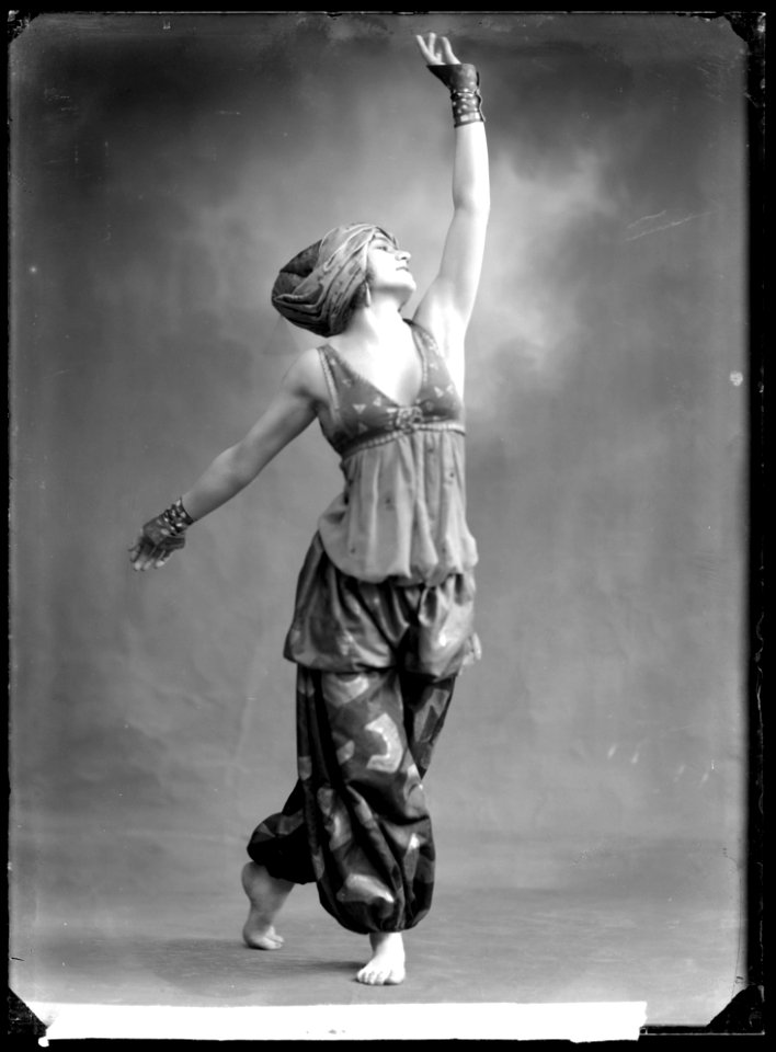 Jenny Hasselquist, dancer 1915 - SMV - NH052