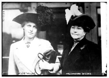 Jessie Wilson and Mrs. W. Wilson LCCN2014692331