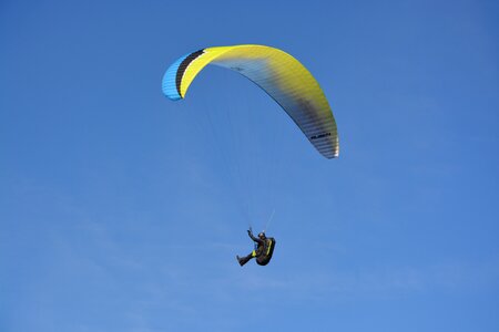 Free flight leisure sports blue sky