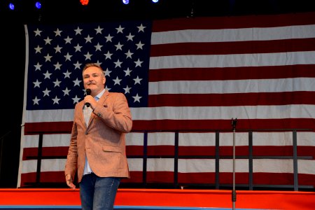 Jerry Marwig sang a swing version of the German National Anthem 4th of July 2019
