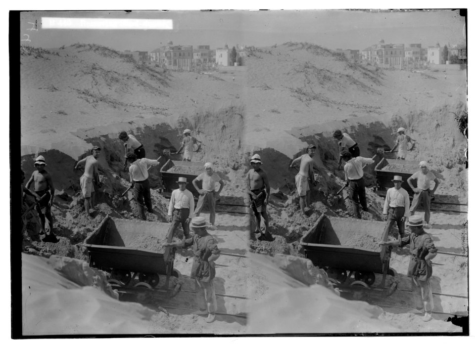 Jewish colonies and settlements. Tel Aviv. Removing sand-dunes LOC matpc.05824