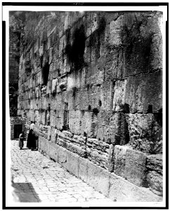 Jews' wailing place LCCN92500638
