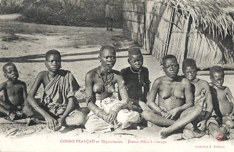 Jeunes filles à Loango-Congo Français et Dépendances