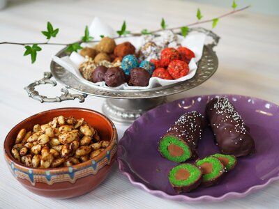 Marzipan nougat almonds