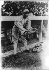 Joe Jackson, pretending to be a catcher, Chicago AL (baseball) LCCN2001704374