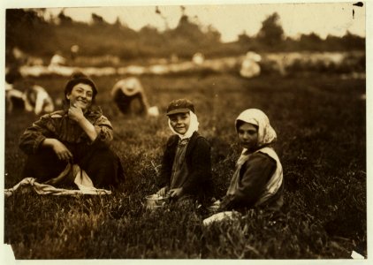 Joe said 6 years old and his sister said 8 years old. Nine out of the seventy workers were from 6 to 12 years old. Mostly Syrians from Boston and Providence. LOC nclc.00151