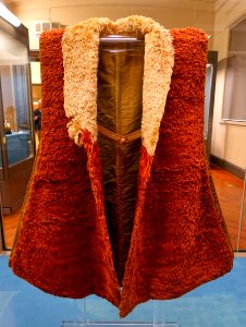 Jinbaori (coat worn over armor) with white cross in circle crest, Edo period, 1800s AD, red and white velvet - Tokyo Naitonal Museum - Tokyo, Japan - DSC09461