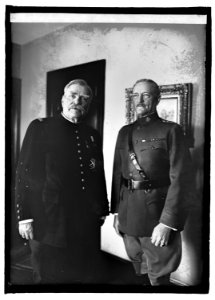 Joffre & Pershing, 4-20-22 LCCN2016846322