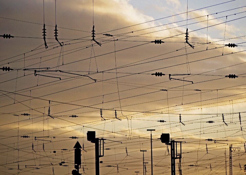 Cross bracing tragleitungen contact wire