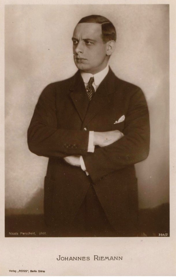 Johannes Riemann by Nicola Perscheid, c. 1920
