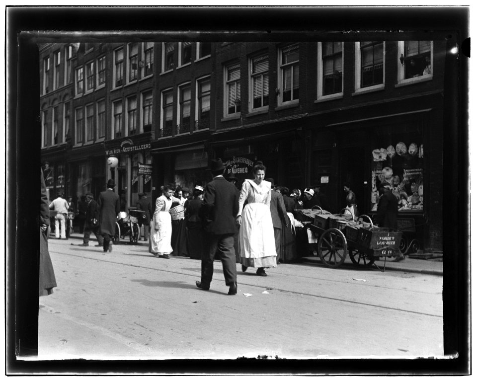 Jodenbreestraat 29 tm 39 (vlnr) Jacob Olie (max res)