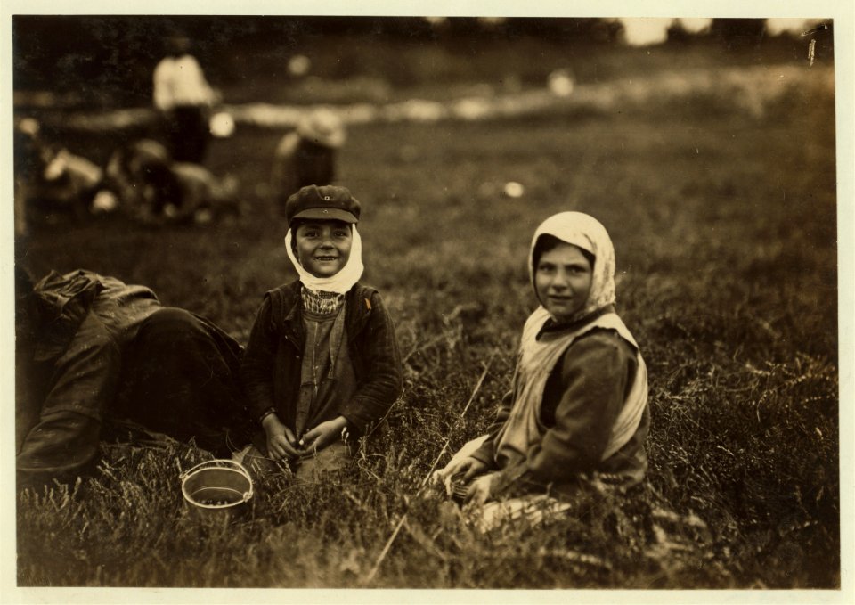 Joe said 6 years old and his sister said 8 years old. Nine out of the seventy workers were from 6 to 12 years old. Mostly Syrians from Boston and Providence. LOC nclc.00152