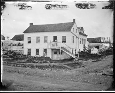 John Burns and cottage, Gettysburg - NARA - 524593