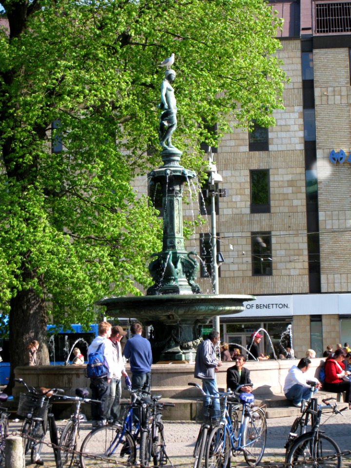Johanna i Brunnsparken i Göteborg