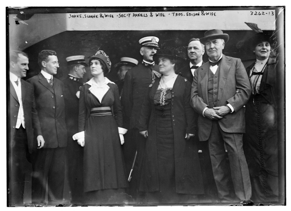 John E. Sloane & wife, Sec'y Daniels & wife, Thos. Edison & wife LCCN2014697803