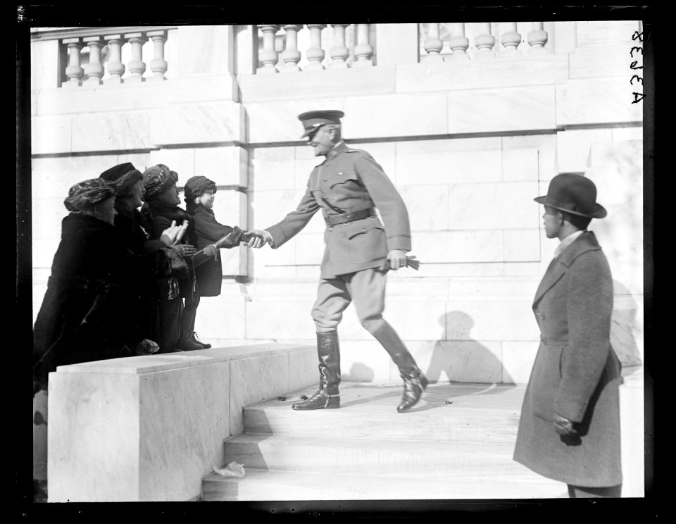 John J. Pershing LCCN2016890900