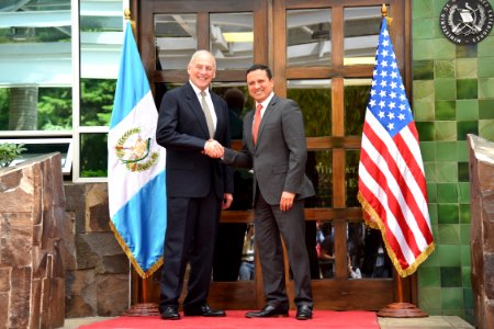 John Kelly in Guatemala (2)