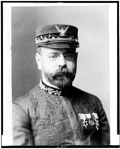 John Philip Sousa, head-and-shoulders portrait, facing slightly right LCCN94503159