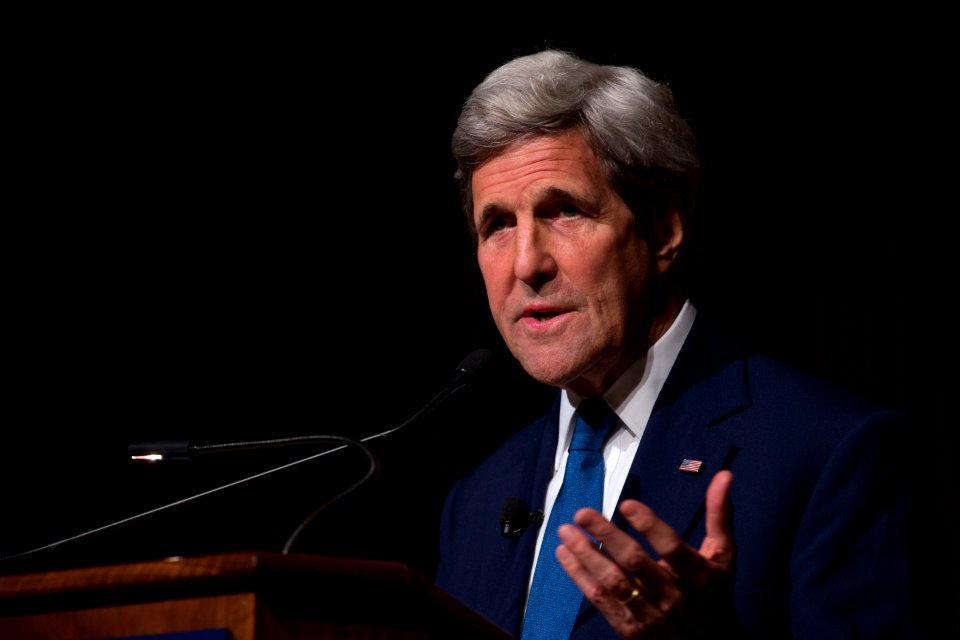 John Kerry 13879 006